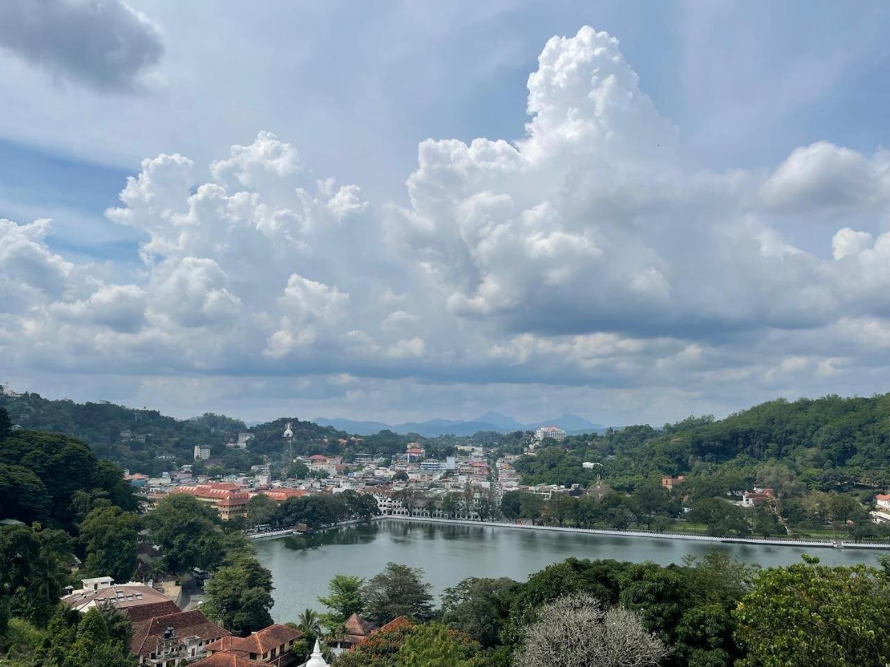 Upali'S Place Kandy Kültér fotó